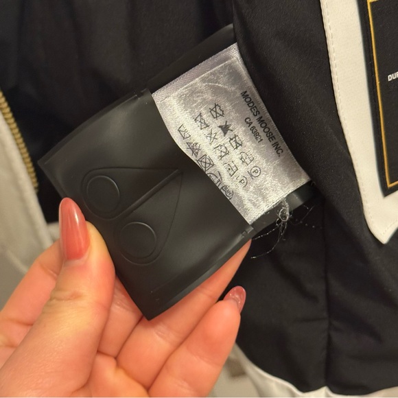 Moose Knuckles Gold Cambria shearling puffer coat - Picture 9 of 13